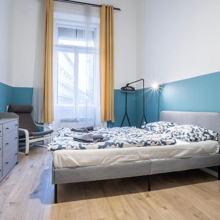 4-Bedroom Comfort Apartment In The Citycenter F38 بودابست المظهر الخارجي الصورة
