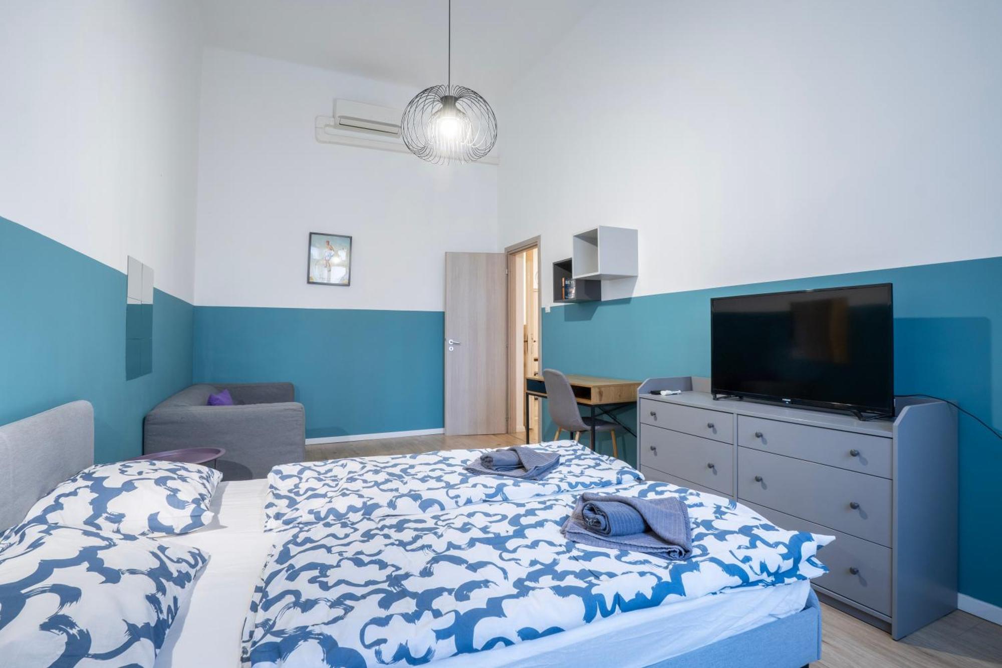 4-Bedroom Comfort Apartment In The Citycenter F38 بودابست المظهر الخارجي الصورة