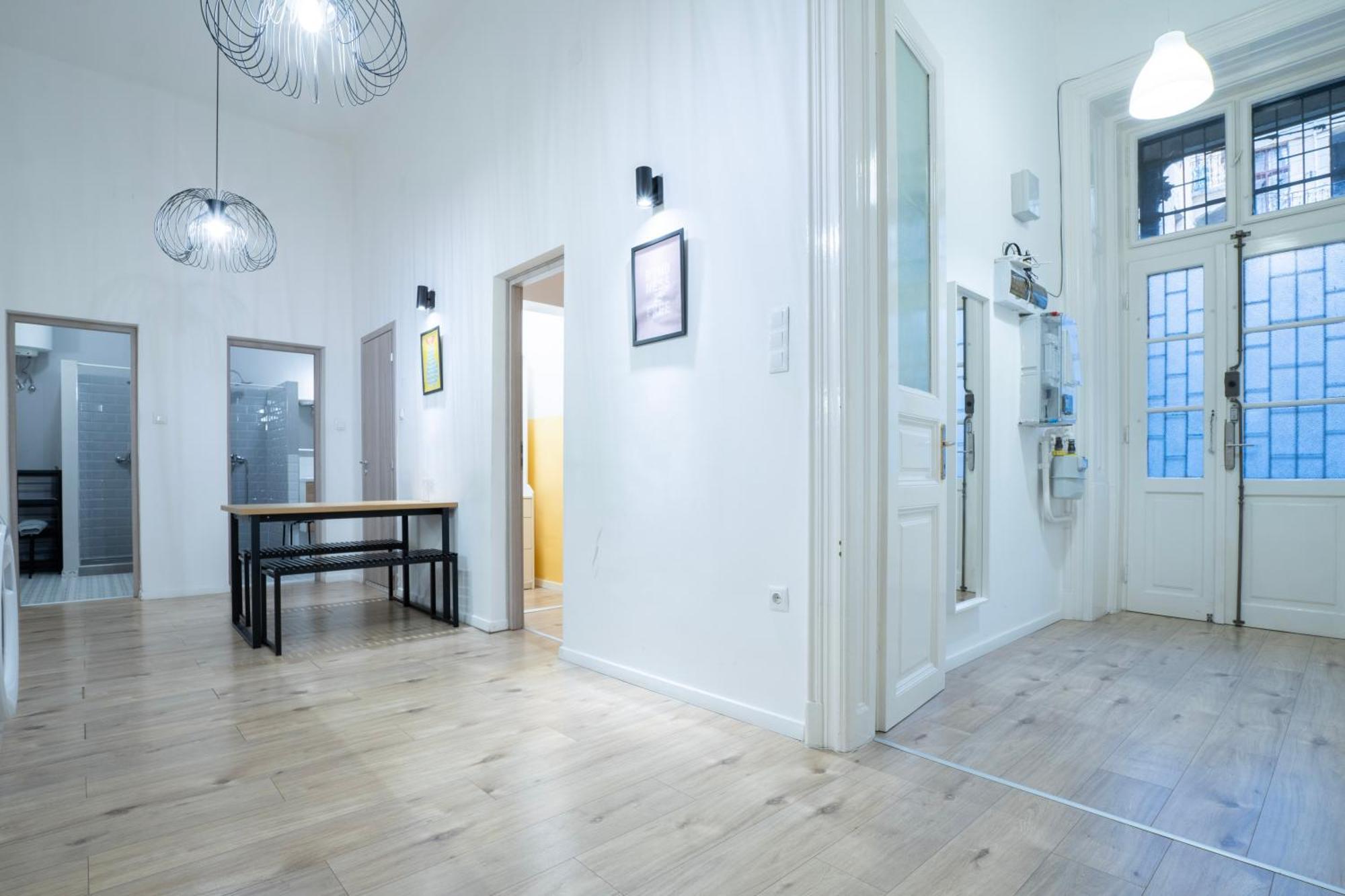 4-Bedroom Comfort Apartment In The Citycenter F38 بودابست المظهر الخارجي الصورة